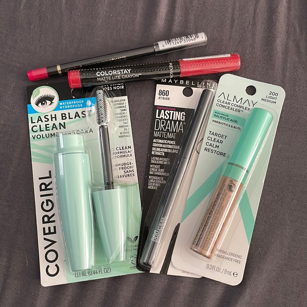 Makeup bundle